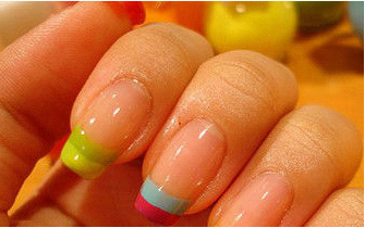 糖果色系美甲图片